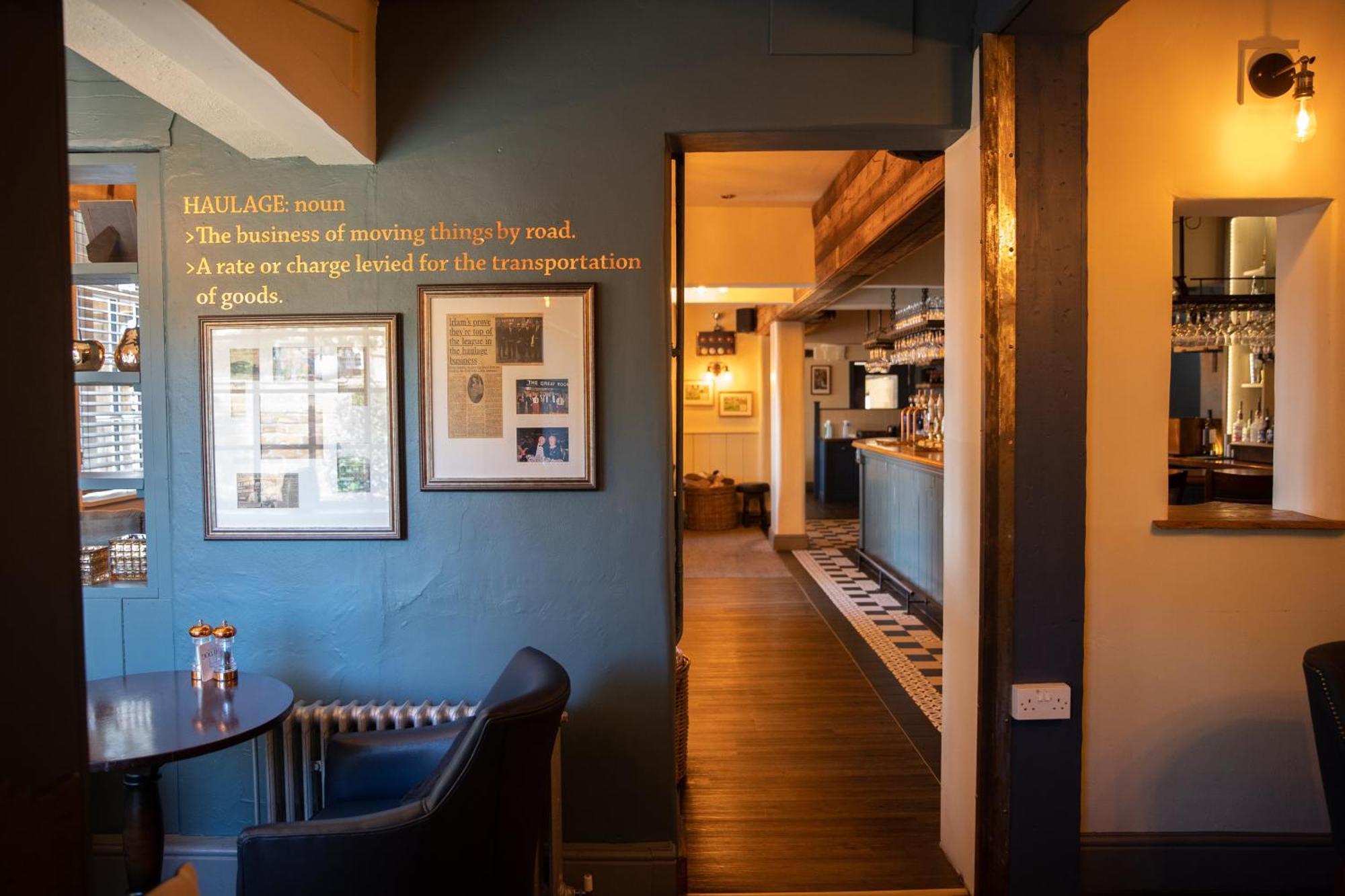 The Dog In Over Peover Knutsford Exterior foto